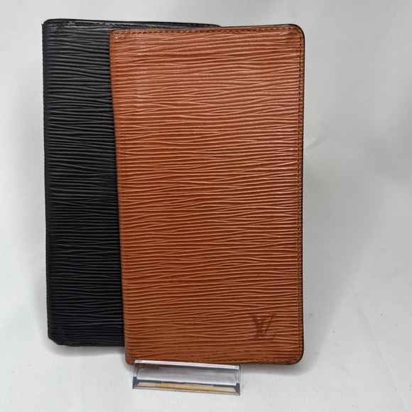 Louis Vuitton Orange and Black Epi Leather Brazza Long Wallets | Unisex | Used | - Picture 2 of 13